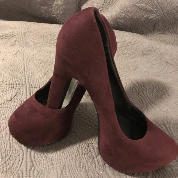 NWOT Divided H&M platform heels. - Picture 2 of 9